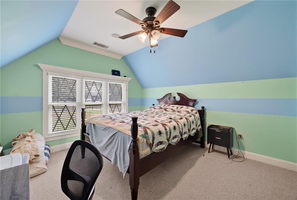 186 Kingston Road Property Photo 47