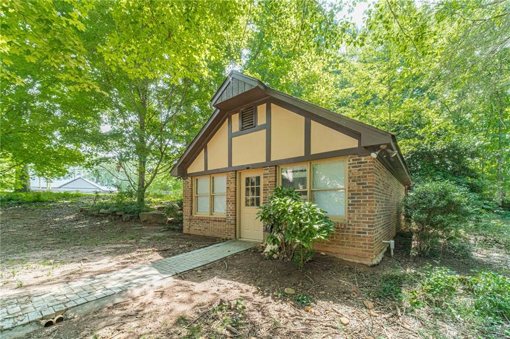 186 Kingston Road Property Photo 78