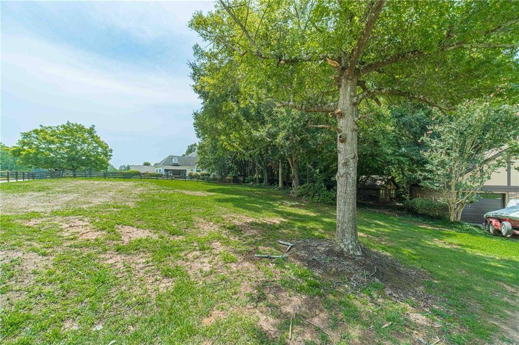 186 Kingston Road Property Photo 79