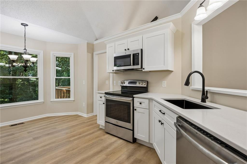 7060 Old Post Court Property Photo 24