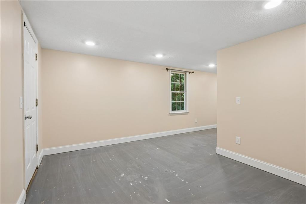 7060 Old Post Court Property Photo 44