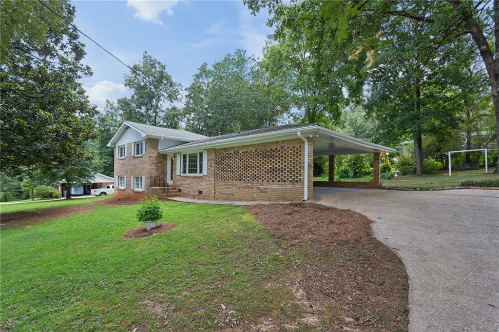 4165 Westview Street Property Photo 5