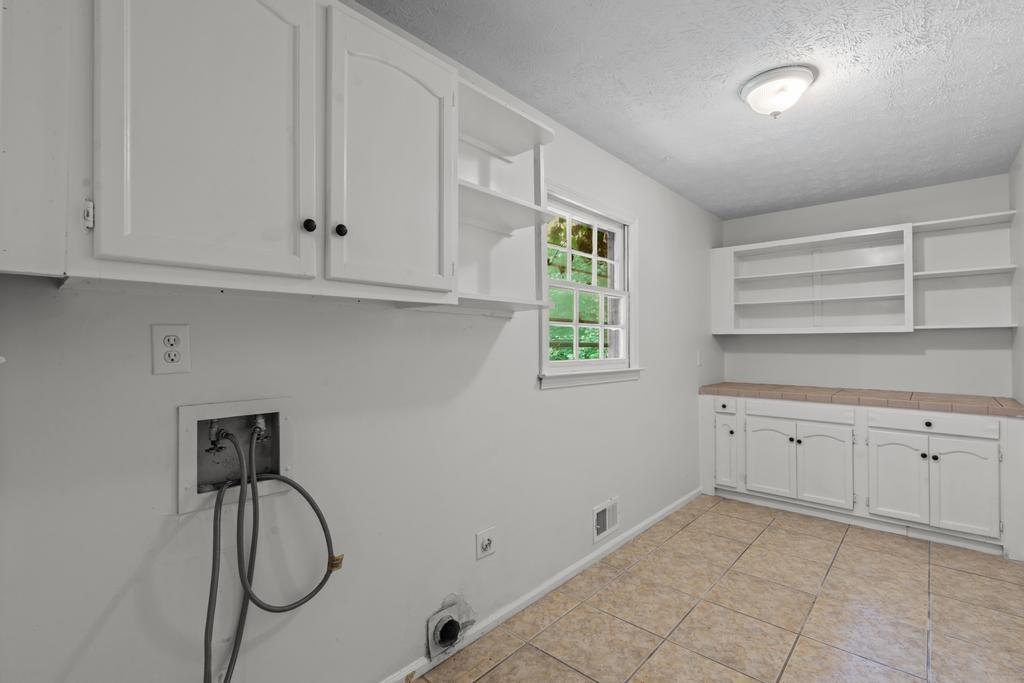 246 Barbara Lane Sw Property Photo 17