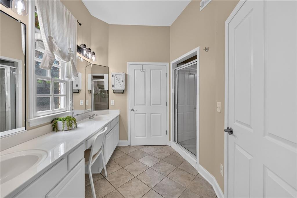 210 Creek View Lane Unit 201 Property Photo 22