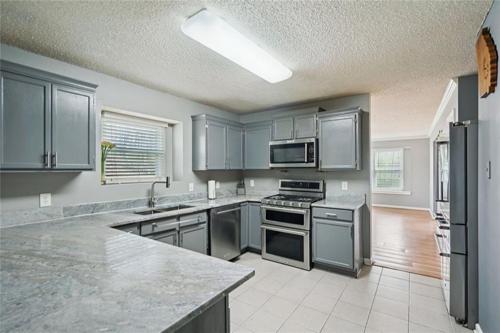 2100 Green Tree Court Property Photo 10