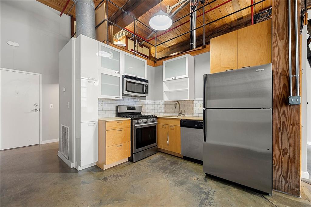 170 Boulevard Se Unit 109h Property Photo 4