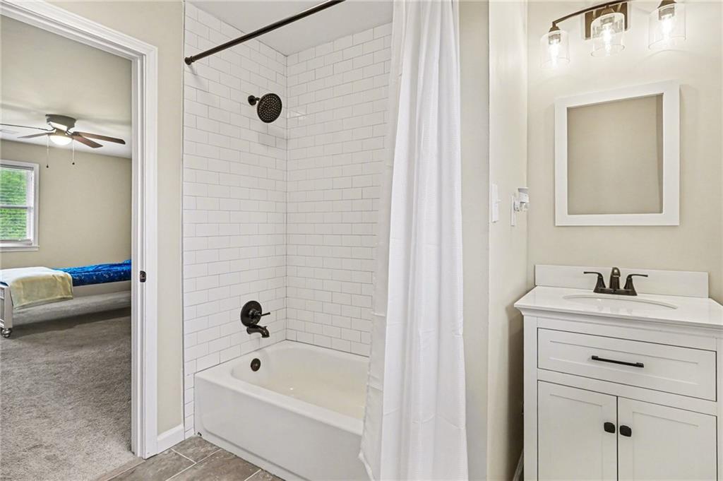2955 Peeksville Road Property Photo 32