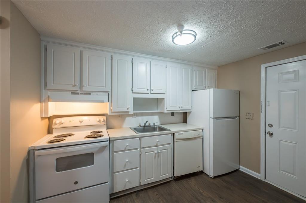 360 Lee Trail Unit 135 Property Photo 6