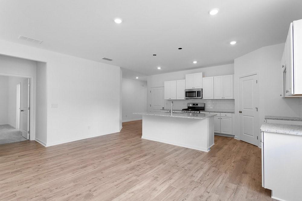 310 Remford Way Property Photo 8