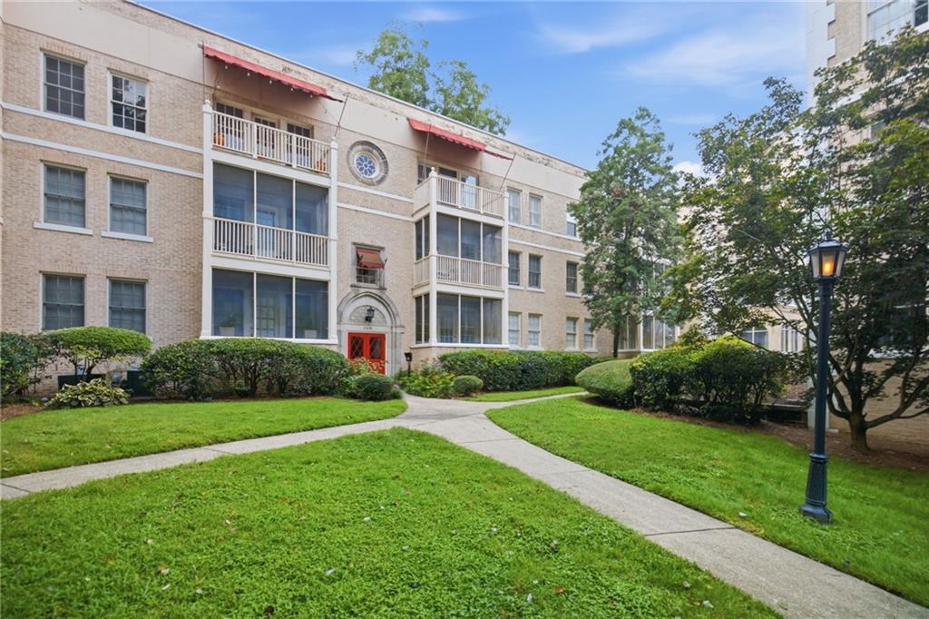 2222 Peachtree Road Nw Unit B5 Property Photo 1