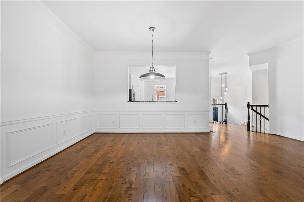 2844 Loftview Square Property Photo 10