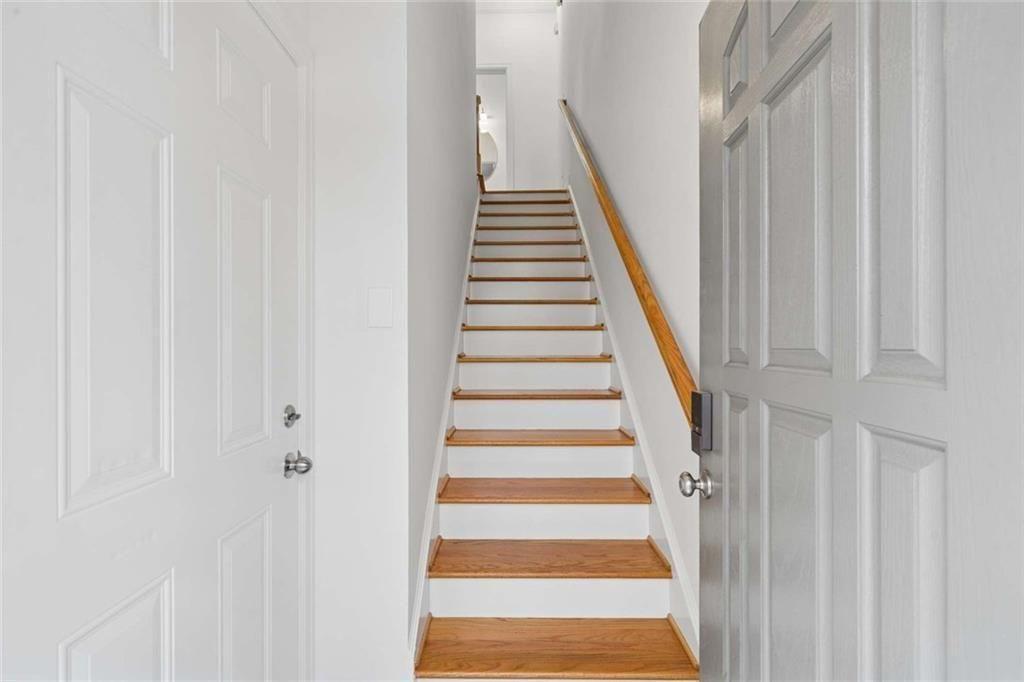1380 Parkview Lane Ne Property Photo 7