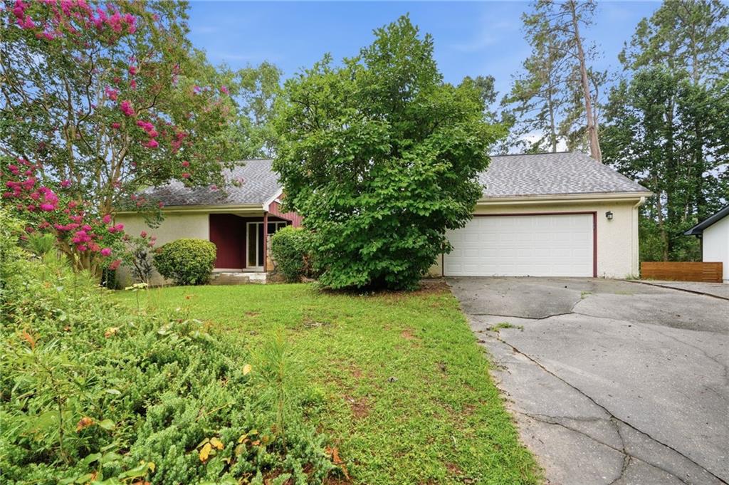 1384 Huntsmen Glen Property Photo 1