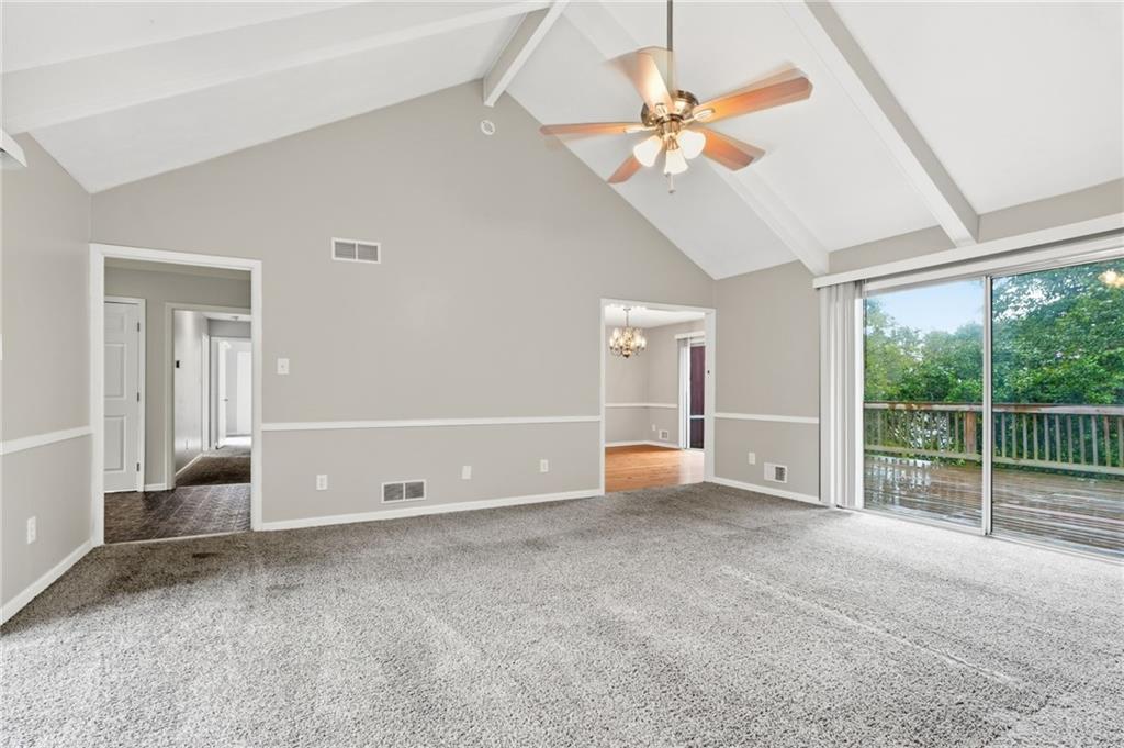 1384 Huntsmen Glen Property Photo 10
