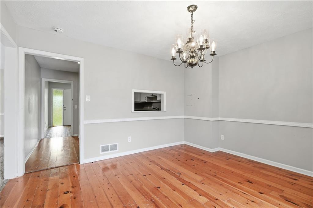 1384 Huntsmen Glen Property Photo 16