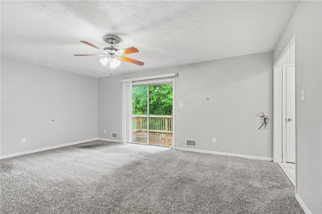 1384 Huntsmen Glen Property Photo 17