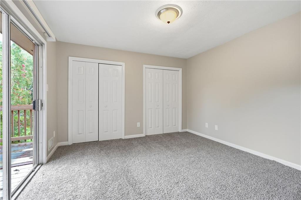 1384 Huntsmen Glen Property Photo 22