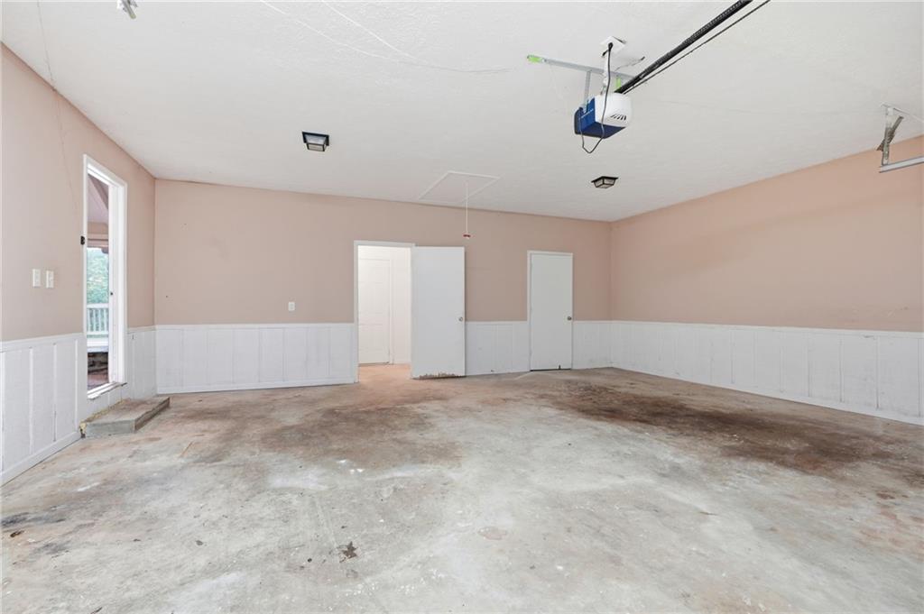 1384 Huntsmen Glen Property Photo 40