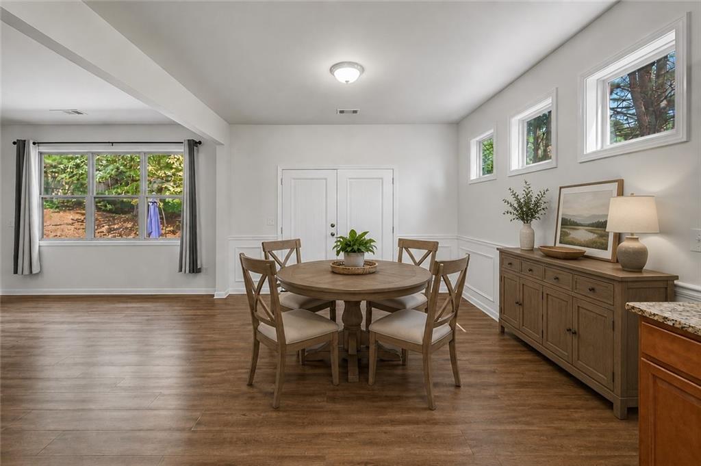 115 Silver Trace Property Photo 4