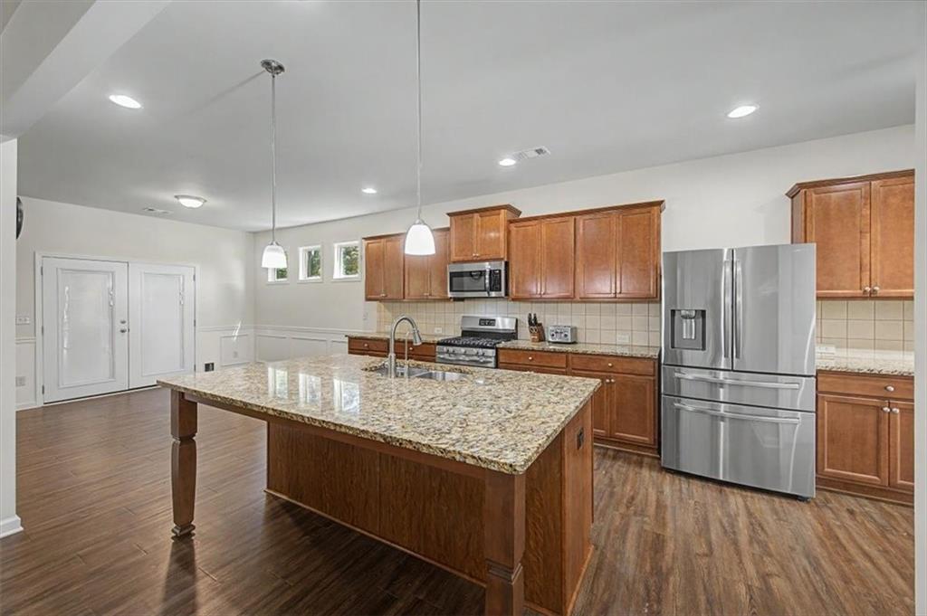 115 Silver Trace Property Photo 11