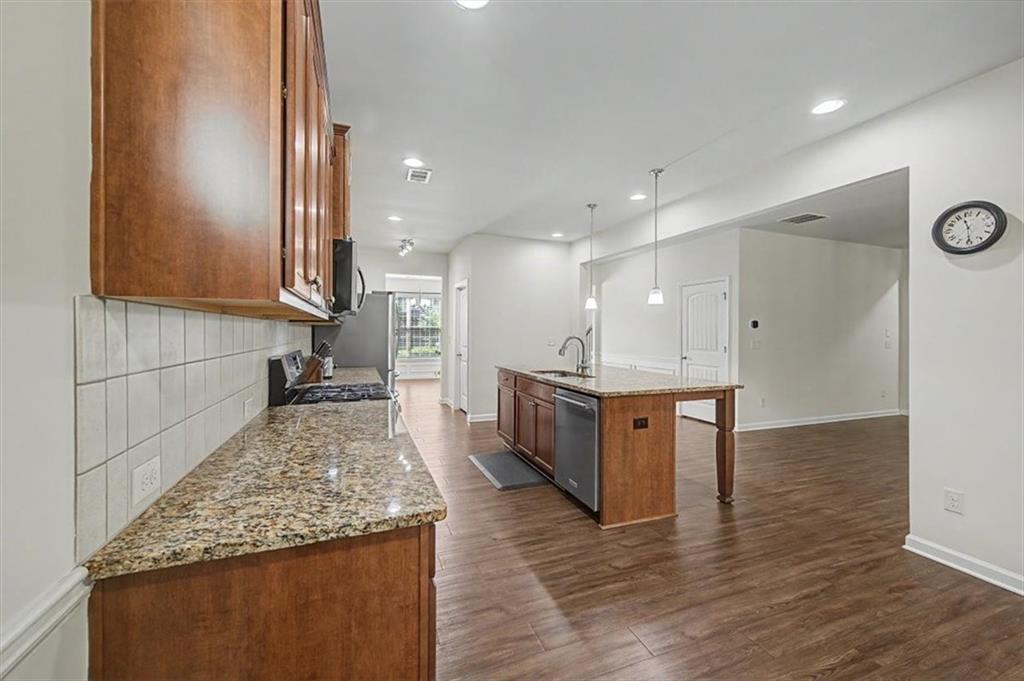 115 Silver Trace Property Photo 15
