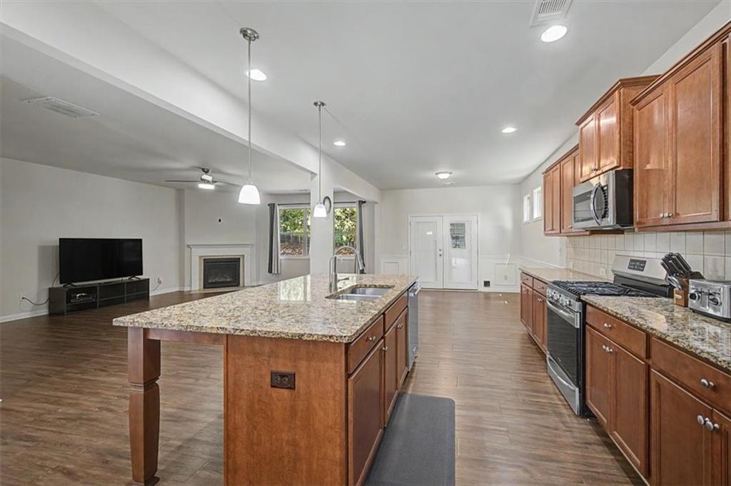 115 Silver Trace Property Photo 18