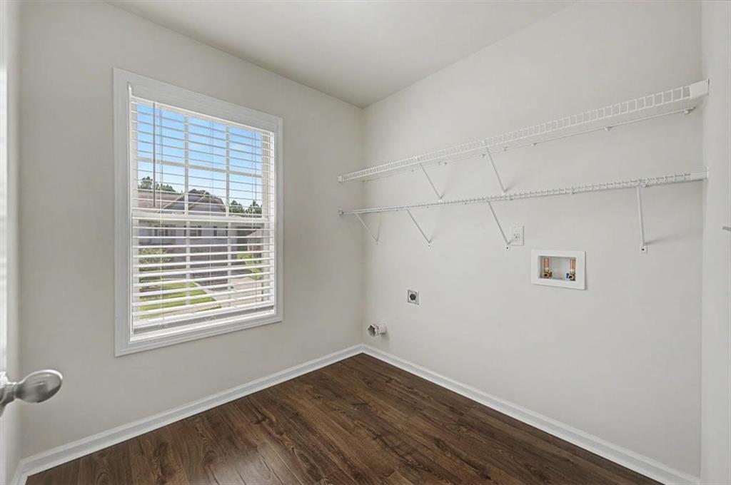 115 Silver Trace Property Photo 38