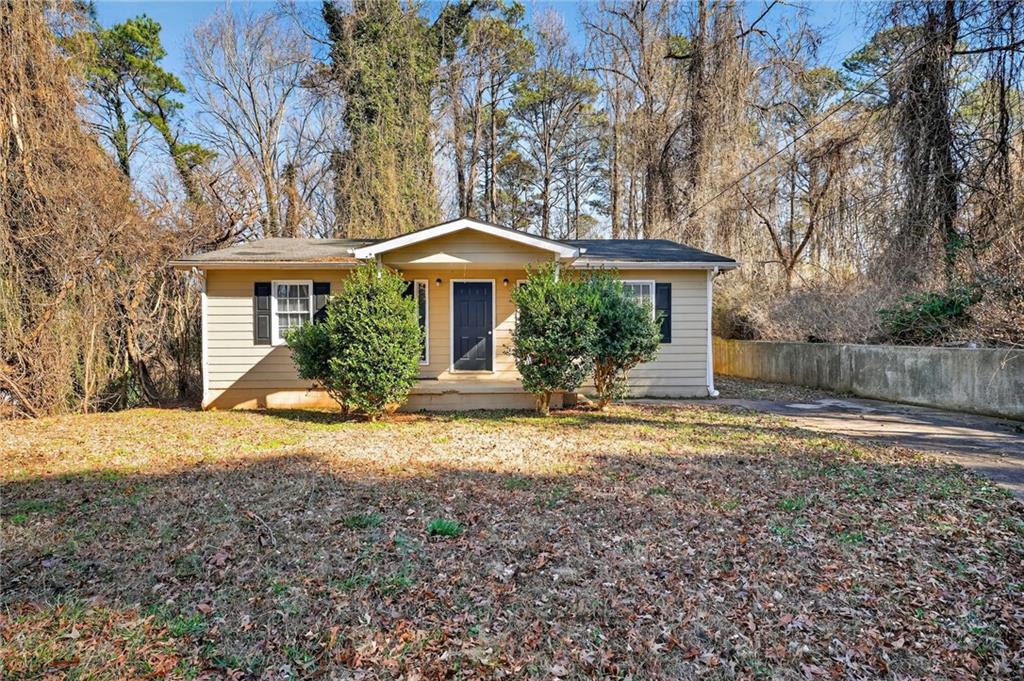 1826 County Line Road Property Photo 1