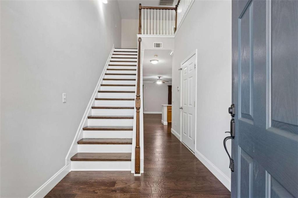 7051 Silk Tree Property Photo 3