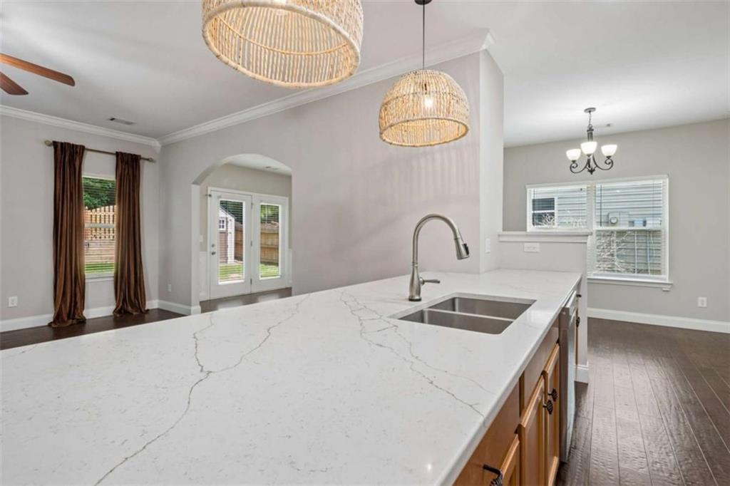 7051 Silk Tree Property Photo 5