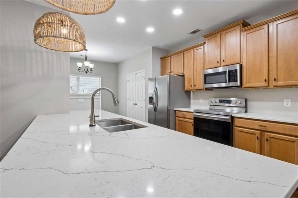 7051 Silk Tree Property Photo 6