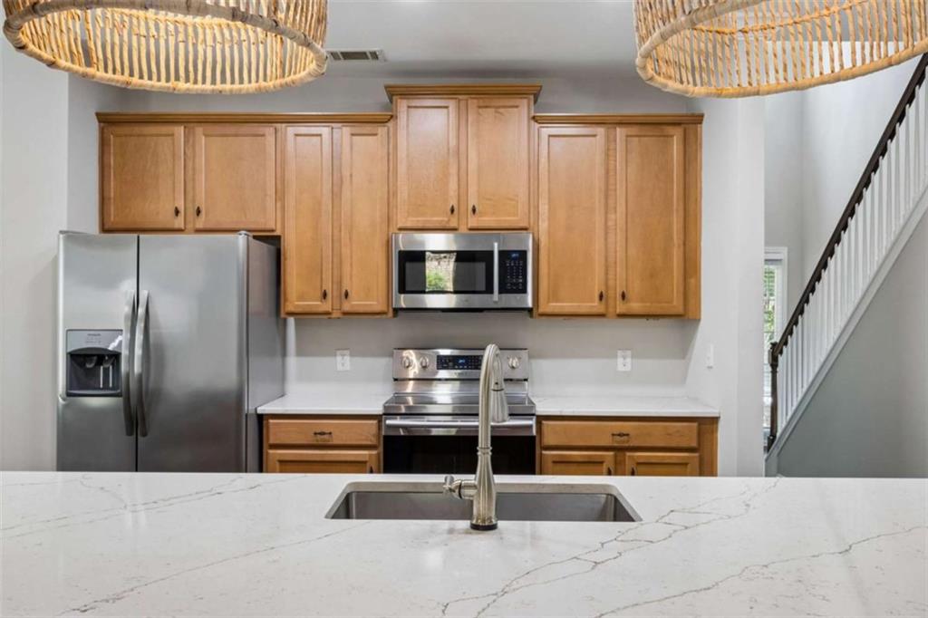 7051 Silk Tree Property Photo 10