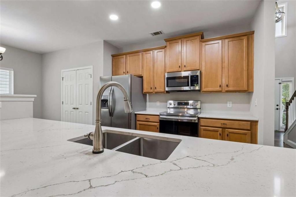 7051 Silk Tree Property Photo 11