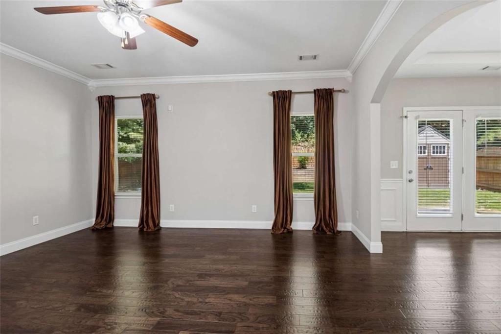 7051 Silk Tree Property Photo 26