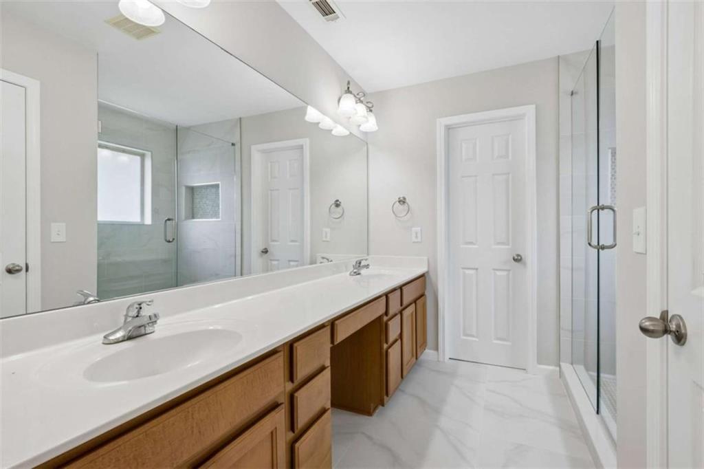 7051 Silk Tree Property Photo 36