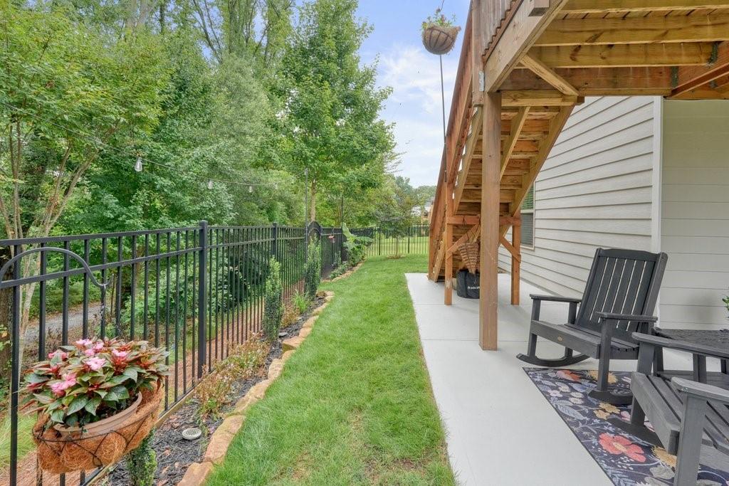 409 Mcdaniel Place Property Photo 66