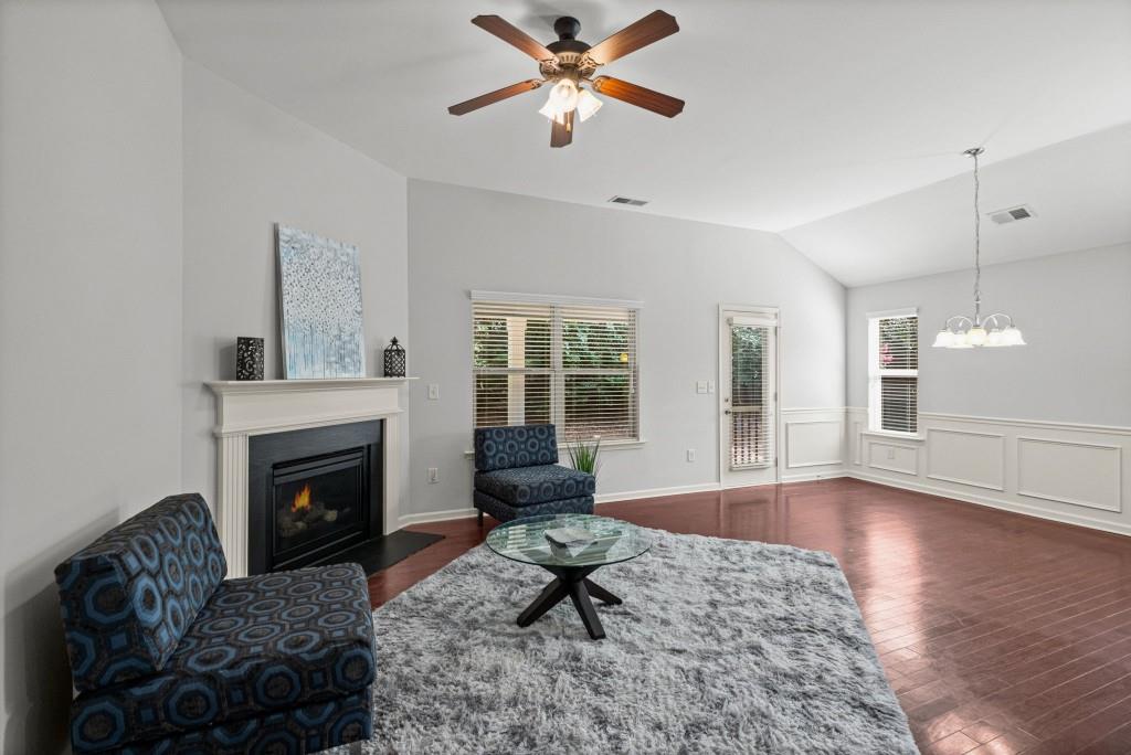 148 Cornerstone Circle Property Photo 8