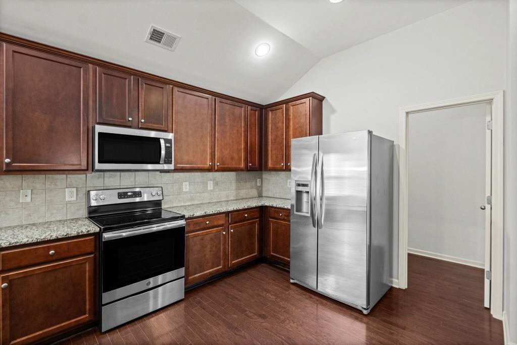148 Cornerstone Circle Property Photo 14