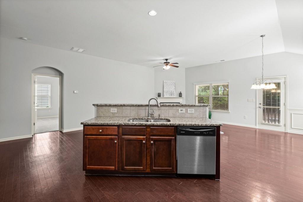 148 Cornerstone Circle Property Photo 15
