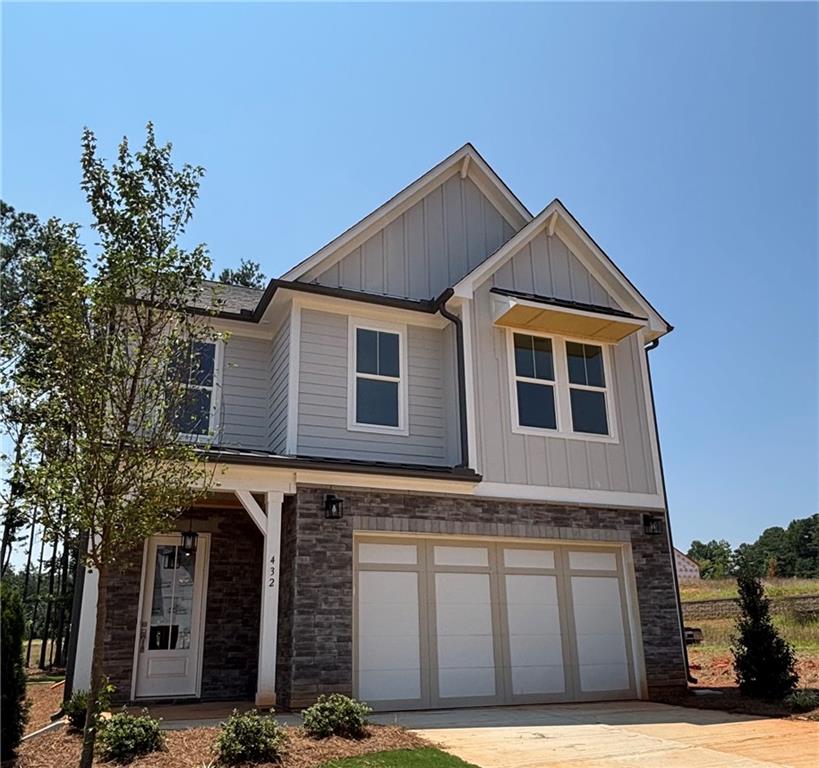 432 Edgewater Chase