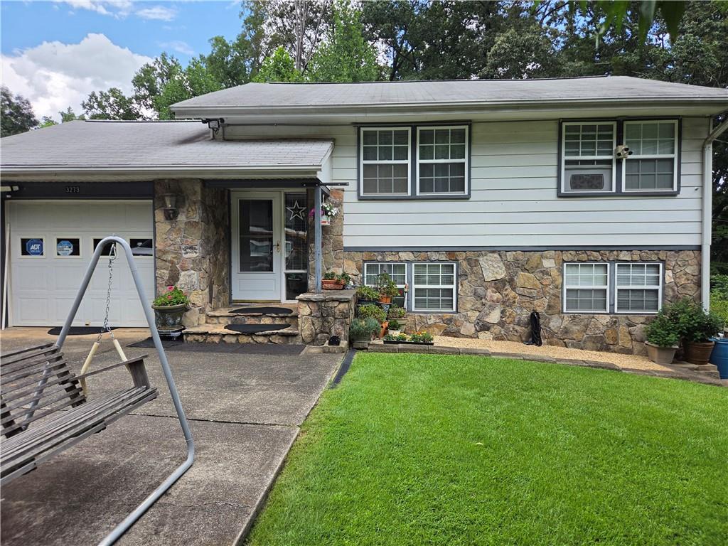 3273 Pin Oak Circle Property Photo 1