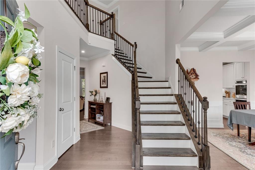 3087 Mountain Shadow Way Property Photo 4