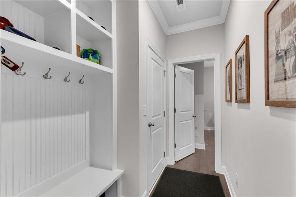 3087 Mountain Shadow Way Property Photo 16