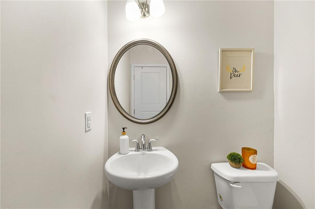 2195 Cormac Street Property Photo 27