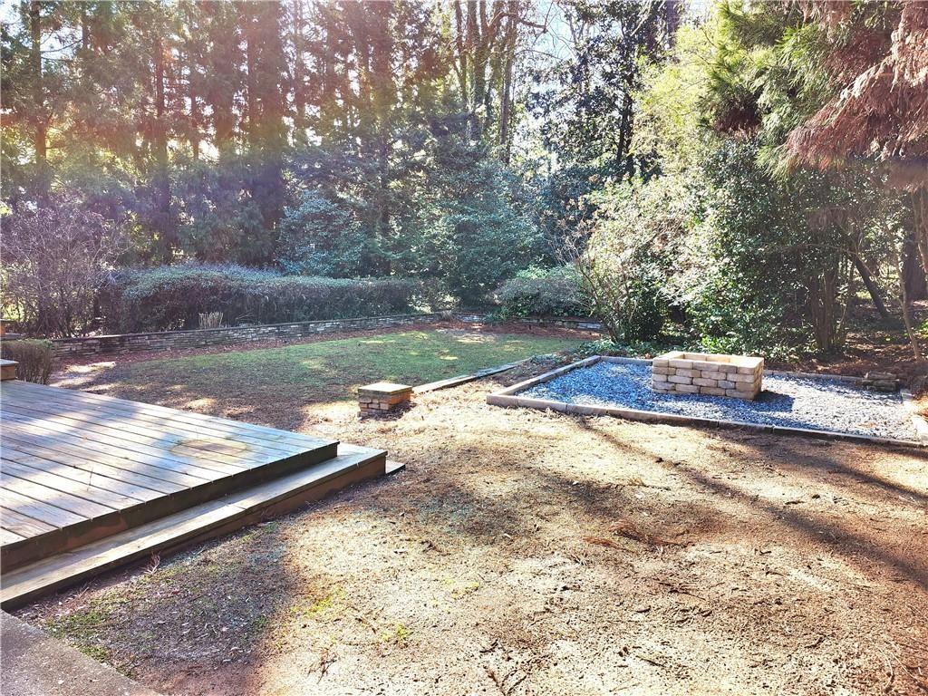 4044 Northside Drive Property Photo 13