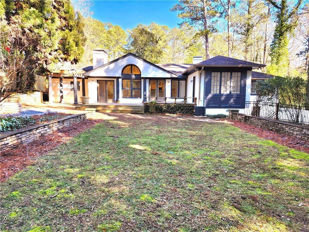 4044 Northside Drive Property Photo 14