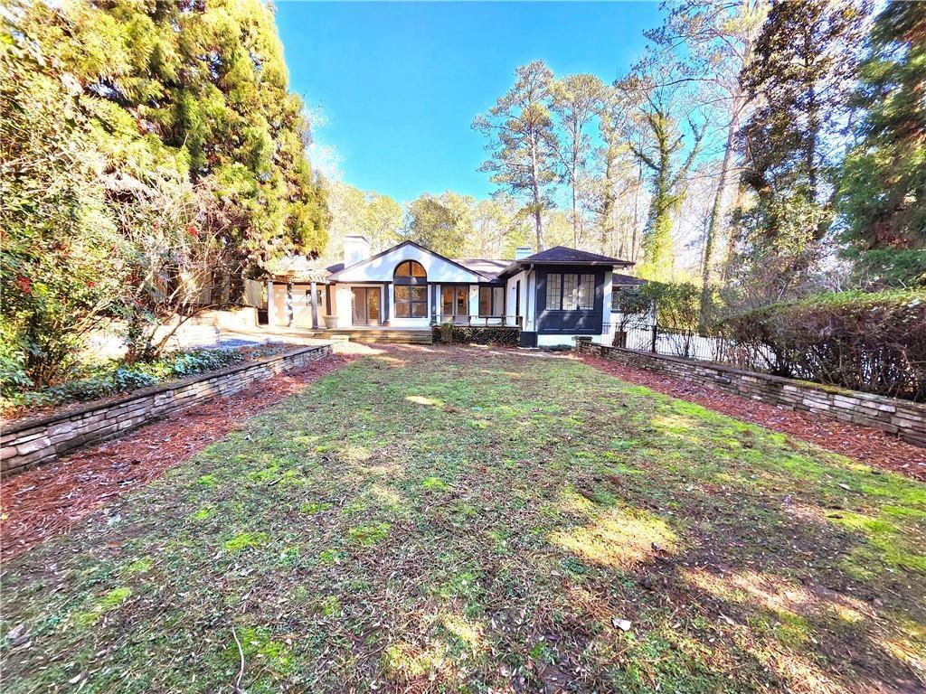4044 Northside Drive Property Photo 15