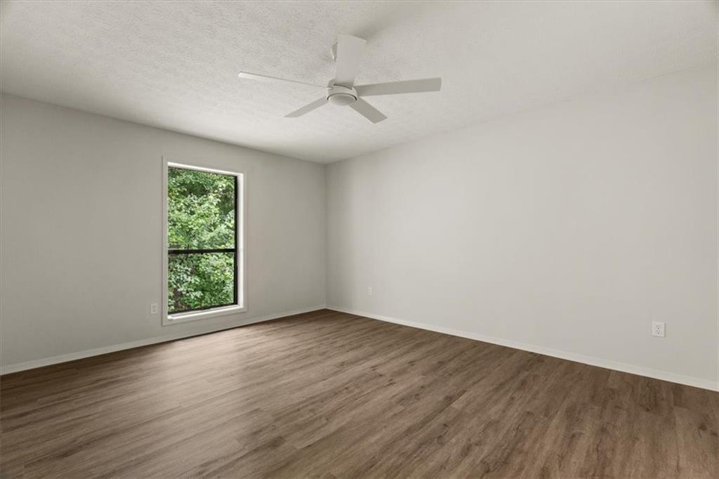 804 Woodcliff Drive Property Photo 17