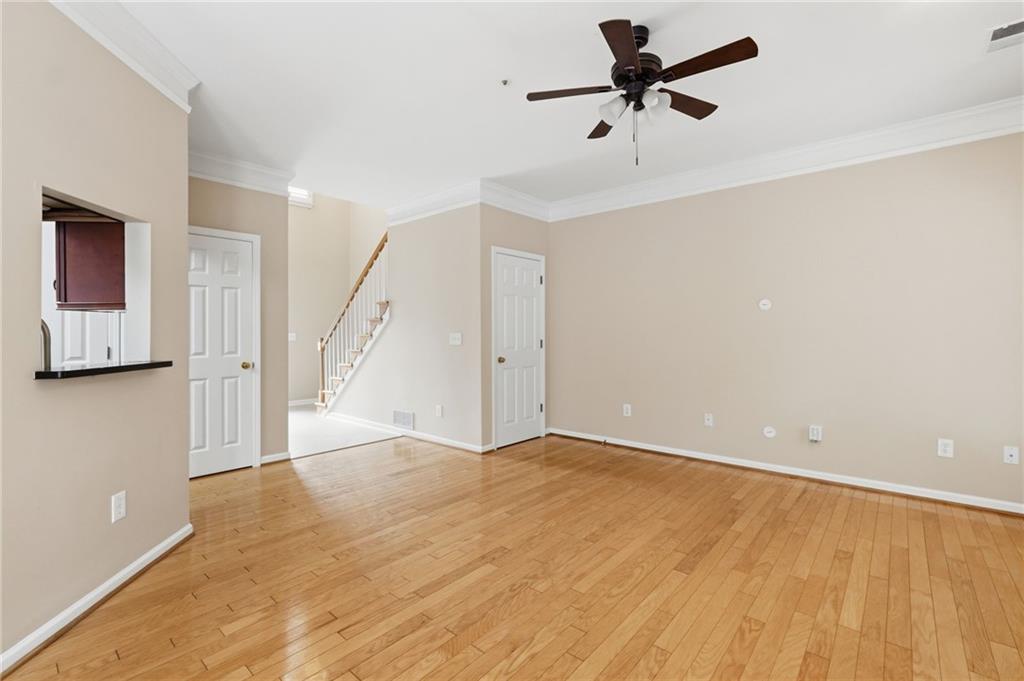 2075 Drogheda Lane Property Photo 7