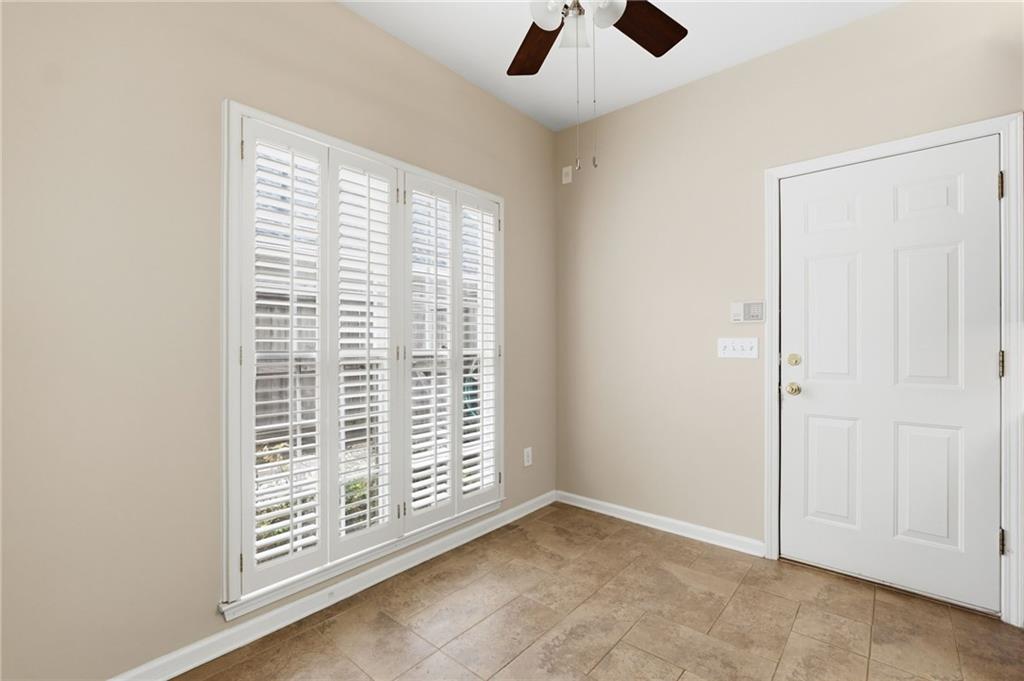 2075 Drogheda Lane Property Photo 9